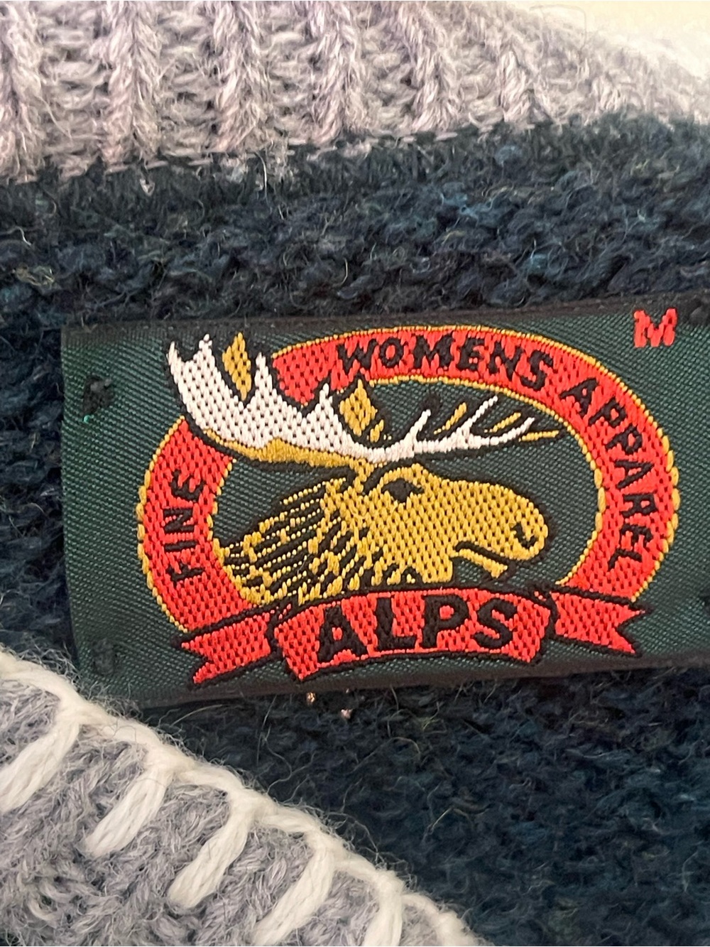 Alps Vintage wool blend crewneck sweater in green. Size medium. GUC made in USA - Picture 3 of 4